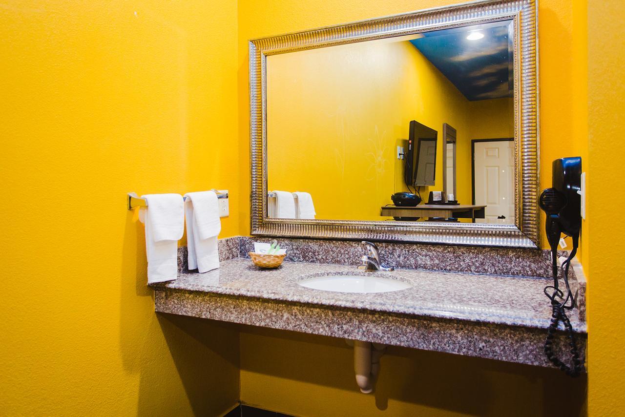 Moonlight Suites - Houston/George Bush Int'L Airport Exteriör bild